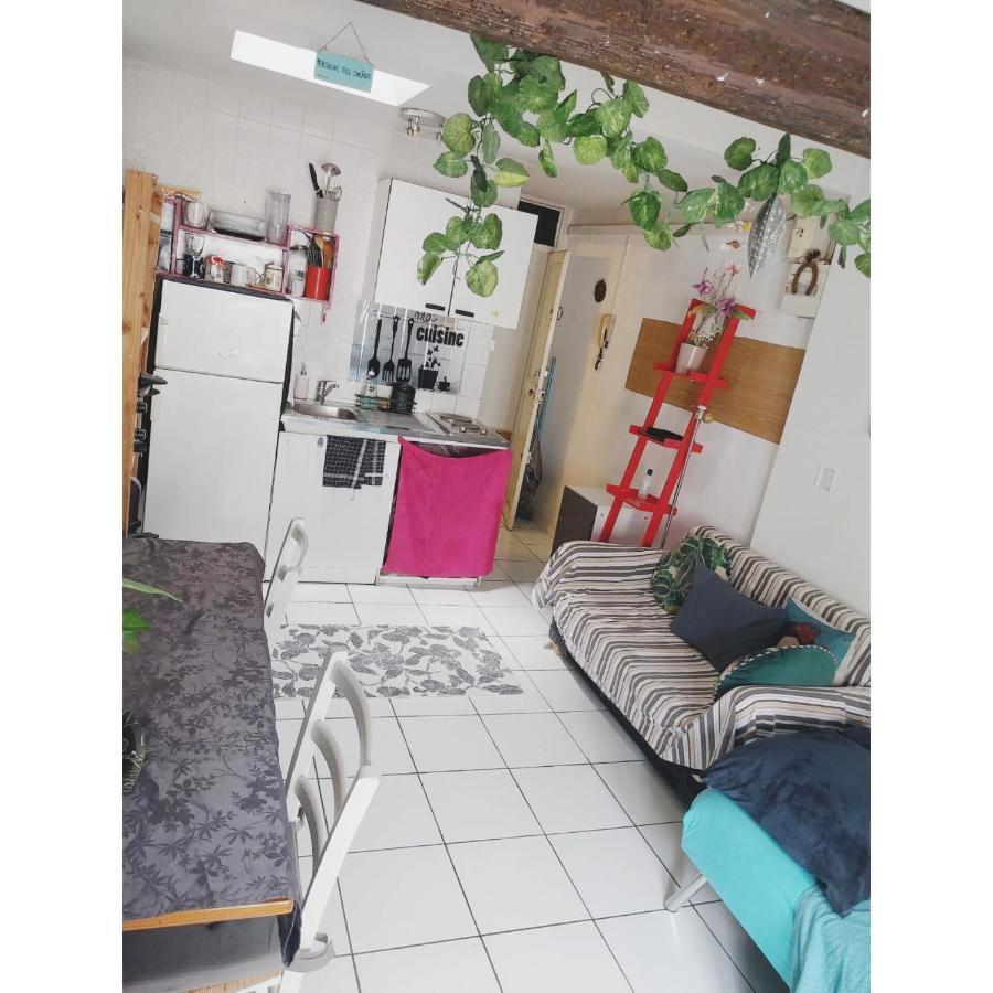 Appartement Cosy Au Coeur De Монпелие Екстериор снимка